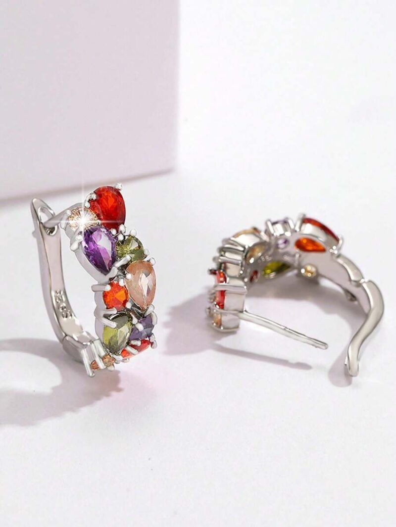 Bogato-zdobione-kolczyki-ze-stali-nierdzewnej-w-srebrnym-kolorze-platerowane-srebrem-925-wysadzane-wielobarwnymi-kamieniami-3.jpg Bogato zdobione kolczyki ze stali nierdzewnej w srebrnym kolorze platerowane srebrem 925 wysadzane wielobarwnymi kamieniami 3