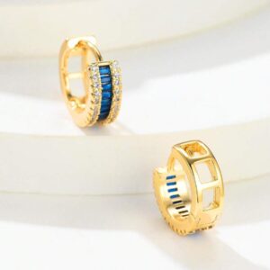 Piekne kolczyki zdobione cyrkoniami oraz niebieskimi kamieniami stal nierdzewna w zlotym kolorze 2