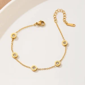 bransoletka stal nierdzewna kolor zloty regulowane zapiecie z bardzo ciekawym wzorem zdobiona cyrkoniami 2