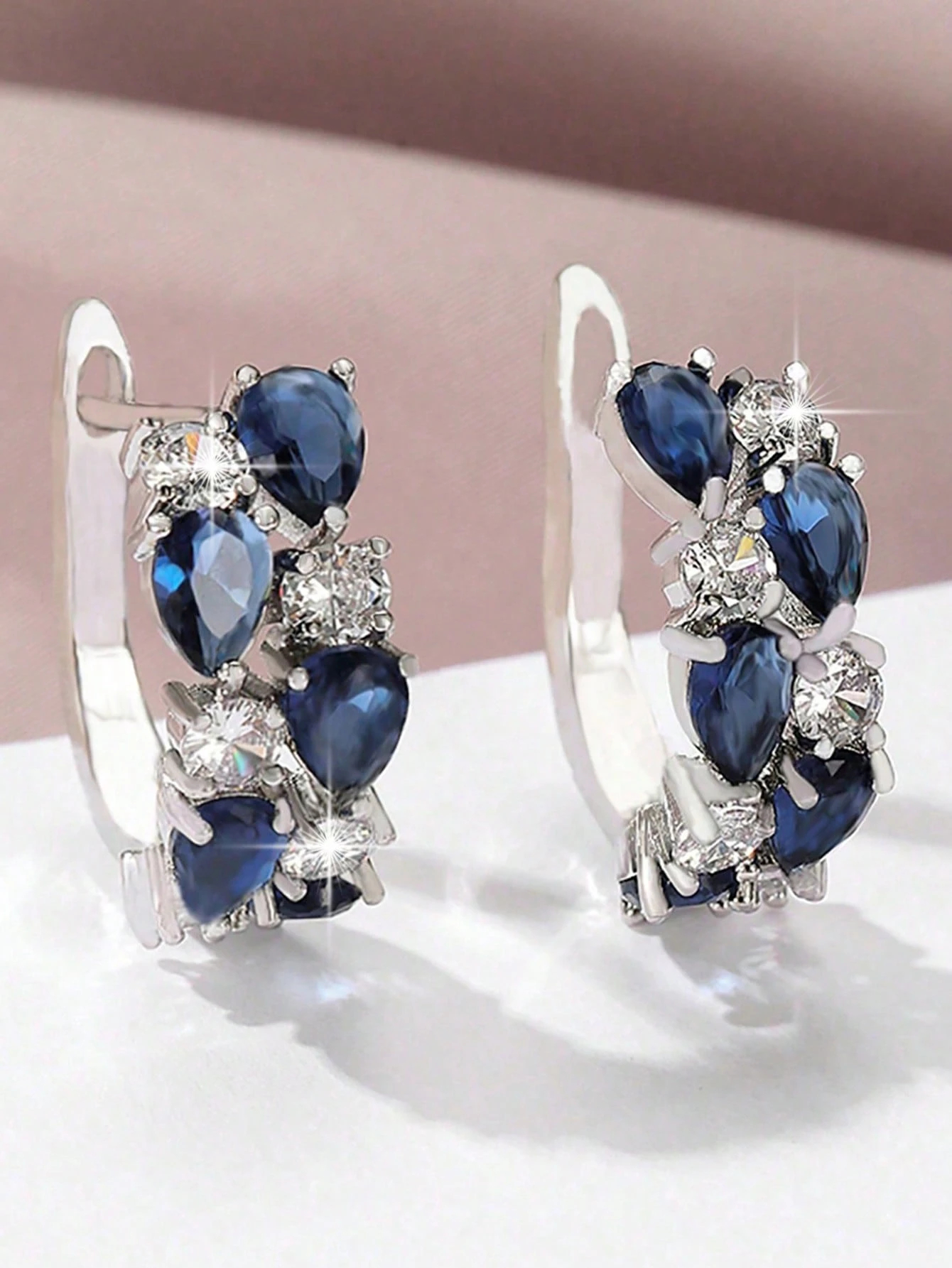 Kolczyki koła ze stali srebrne z niebieskimi cyrkoniami damskie (2)