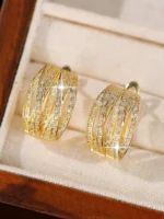 Kolczyki okrągłe ze stali z cyrkoniami złote eleganckie (4)