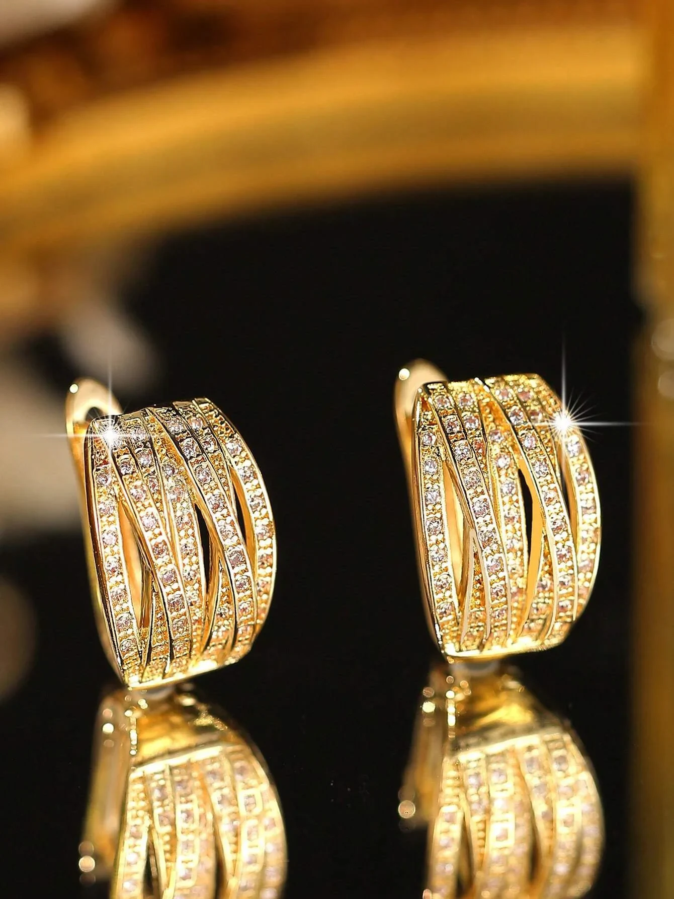 Kolczyki okrągłe ze stali z cyrkoniami złote eleganckie (6)