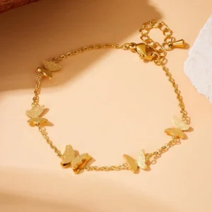 Delikatna bransoletka damska z motylami