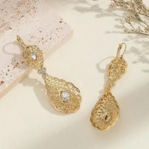 Kolczyki ze Stali Szlachetnej Retro z Kryształem